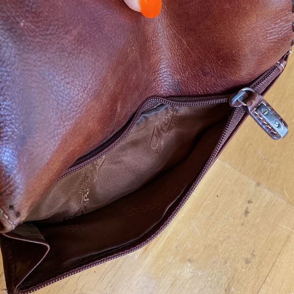 Fossil wallet 8x4” in good condition, pre-owned - Picture 9 of 9